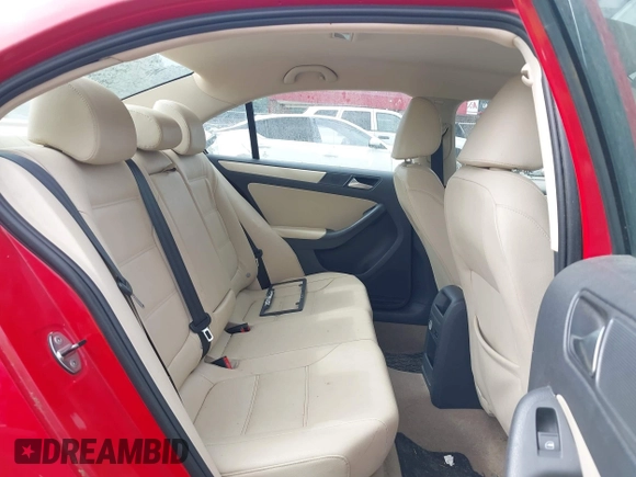 2012 Volkswagen Jetta SE with VIN 3VWDX7AJ9CM352425, listed as a IAAI auction lot 42711352 with Not provided miles and . Bid and sale history available at DreamBid. Image 8.