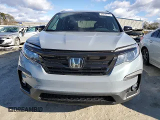 2022 Honda Pilot Sport with VIN 5FNYF6H30NB104015, listed as a Copart auction lot 80616794 with 17,647 mi miles and Clean Title. Bid and sale history available at DreamBid. Image 5.