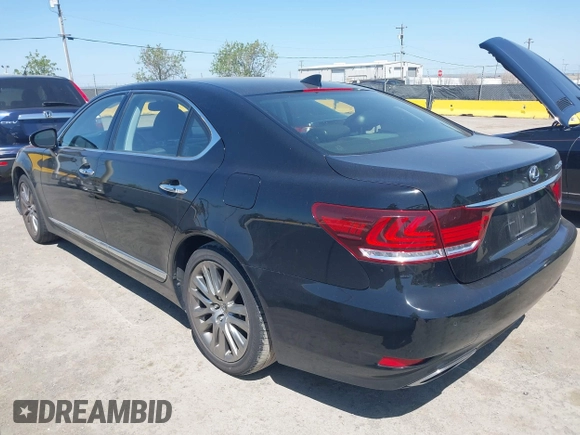2014 Lexus LS 460 L с VIN JTHGL5EFXE5051451, выставлен на аукционе IAAI как лот 42043182 с пробегом 106 409 миль миль и . История ставок и продаж доступна на DreamBid. Изображение 3.