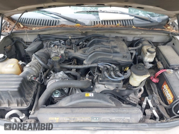 2005 Ford Explorer XLT with VIN 1FMZU73K65UA13770, listed as a IAAI auction lot 42505142 with 184,439 mi miles and . Bid and sale history available at DreamBid. Image 10.
