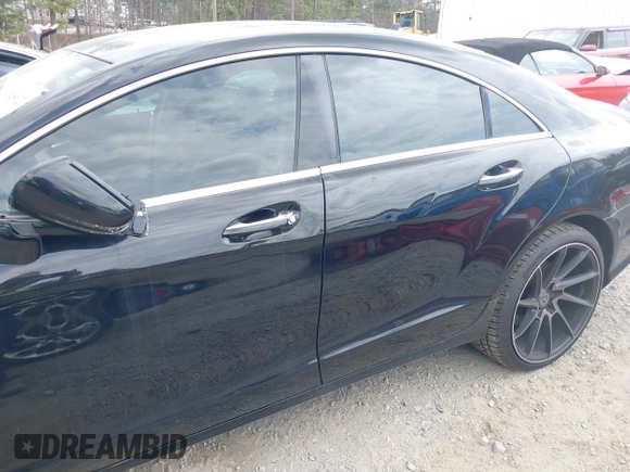 2013 Mercedes-Benz CLS-Class CLS 550 with VIN WDDLJ9BB1DA083618, listed as a IAAI auction lot 41794862 with 106,484 mi miles. Bid and sale history available at carsss.com. Image 6.