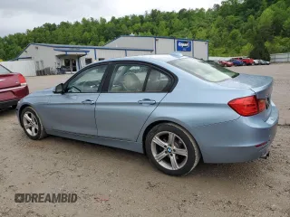 2013 BMW 3 Series 328i xDrive z VIN WBA3B3C53DF541561, wystawiony jako Copart lot #56540965 z przebiegiem 124 840 mil mil oraz Szkoda całkowita • Salvage title. Historia ofert i sprzedaży dostępna na DreamBid. Obrazek 2.