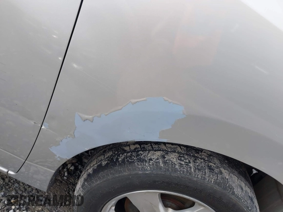 2017 Nissan Quest SV z VIN JN8AE2KP7H9170041, wystawiony jako IAAI lot #41760437 z przebiegiem 347 055 mil mil oraz . Historia ofert i sprzedaży dostępna na DreamBid. Obrazek 19.