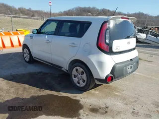 2015 Kia Soul with VIN KNDJN2A22F7152413, listed as a IAAI auction lot 41772573 with 222,935 mi miles. Bid and sale history available at carsss.com. Image 3.