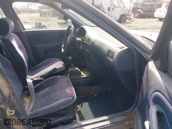 1994 Nissan Sentra with VIN 1N4EB31P0RC802479, listed as a IAAI auction lot 42568842 with 162,343 mi miles and . Bid and sale history available at DreamBid. Image 5.
