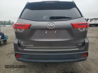 2017 Toyota Highlander LE with VIN 5TDBZRFH9HS377774, listed as a Copart auction lot 62551485 with 75,292 mi miles and Salvage title. Bid and sale history available at DreamBid. Image 6.
