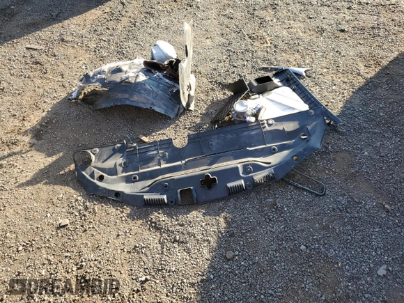 2009 Lexus IS 250 z VIN JTHCK262895031801, wystawiony jako Copart lot #48861765 z przebiegiem Nie podano mil oraz Szkoda całkowita • Salvage title. Historia ofert i sprzedaży dostępna na DreamBid. Obrazek 12.