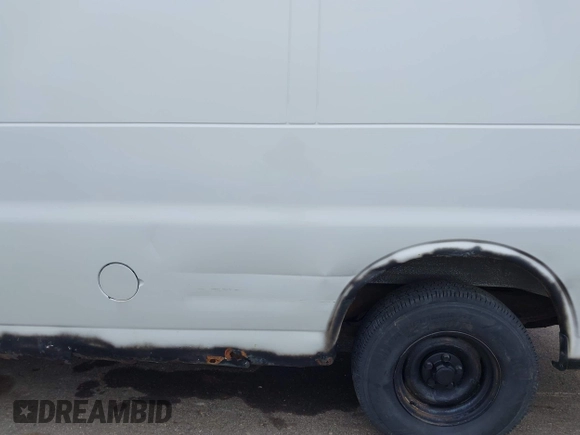 2000 Chevrolet City Express Cargo z VIN 1GCFG15W5Y1120830, wystawiony jako IAAI lot #42495576 z przebiegiem 266 346 mil mil oraz . Historia ofert i sprzedaży dostępna na DreamBid. Obrazek 6.