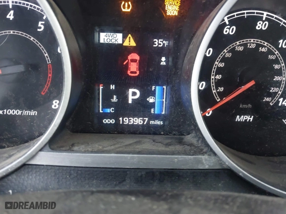 2013 Mitsubishi Outlander SE with VIN JA4JT3AW6DU020908, listed as a IAAI auction lot 41266111 with 193,967 mi miles. Bid and sale history available at carsss.com. Image 15.