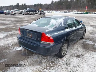 2006 Volvo S60 2.5T with VIN YV1RH592662544172, listed as a IAAI auction lot 41391185 with 245,598 mi miles. Bid and sale history available at carsss.com. Image 4.