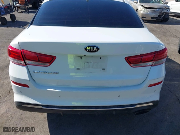 2020 Kia Optima LX with VIN 5XXGT4L38LG382915, listed as a IAAI auction lot 42015096 with 157,483 mi miles. Bid and sale history available at carsss.com. Image 17.