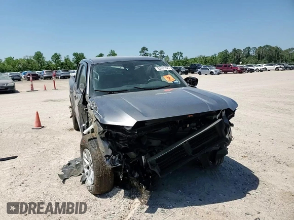 2024 Nissan Frontier SV z VIN 1N6ED1EJ9RN652436, wystawiony jako Copart lot #52405525 z przebiegiem Nie podano mil oraz Szkoda całkowita • Salvage title. Historia ofert i sprzedaży dostępna na DreamBid. Obrazek 10.