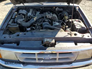 1994 Ford Ranger Splash z VIN 1FTCR10A2RTA44613, wystawiony jako Copart lot #57675535 z przebiegiem 78 958 mil mil oraz Czysty tytuł • Clean title. Historia ofert i sprzedaży dostępna na DreamBid. Obrazek 11.