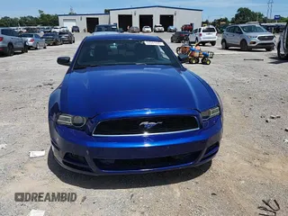 2014 Ford Mustang V6 z VIN 1ZVBP8AM2E5297686, wystawiony jako Copart lot #60561645 z przebiegiem 161 604 mil mil oraz Szkoda całkowita • Salvage title. Historia ofert i sprzedaży dostępna na DreamBid. Obrazek 13.