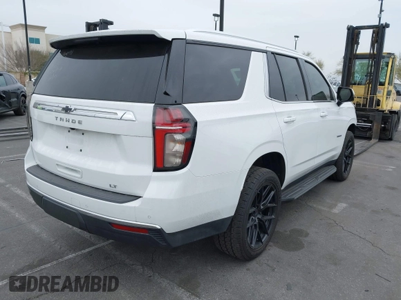 2021 Chevrolet Tahoe LT с VIN 1GNSCNKD5MR101752, выставлен на аукционе IAAI как лот 41597973 с пробегом 50 987 миль миль и . История ставок и продаж доступна на DreamBid. Изображение 4.