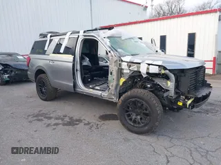 2023 Ford Expedition z VIN 1FMJK1G83PEA19005, wystawiony jako IAAI lot #41378163 z przebiegiem Nie podano mil oraz . Historia ofert i sprzedaży dostępna na DreamBid. Obrazek 1.