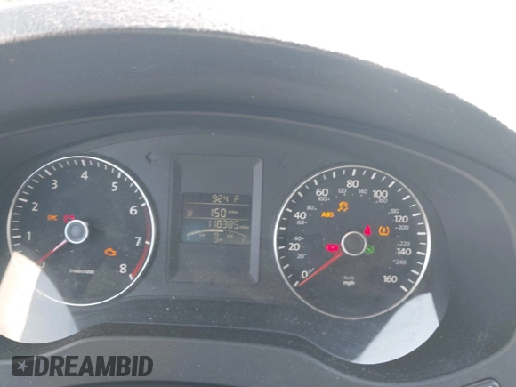 2014 Volkswagen Jetta SE with VIN 3VWD17AJ0EM393384, listed as a IAAI auction lot 42661590 with 118,385 mi miles and . Bid and sale history available at DreamBid. Image 7.