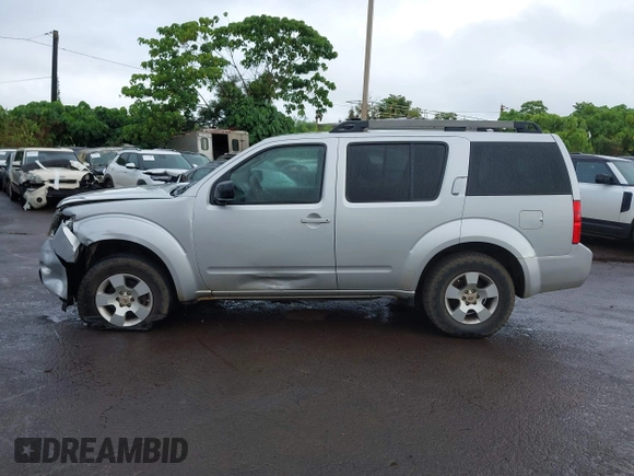 2012 Nissan Pathfinder S z VIN 5N1AR1NN7CC631069, wystawiony jako IAAI lot #39690253 z przebiegiem 135 828 mil mil oraz . Historia ofert i sprzedaży dostępna na DreamBid. Obrazek 14.