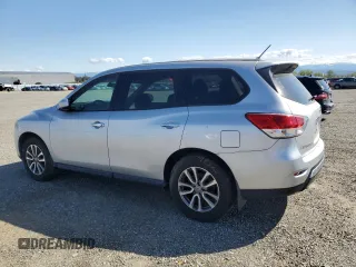 2014 Nissan Pathfinder S with VIN 5N1AR2MN9EC686469, listed as a Copart auction lot 48762295 with 111,508 mi miles and Salvage Title. Bid and sale history available at carsss.com. Image 2.