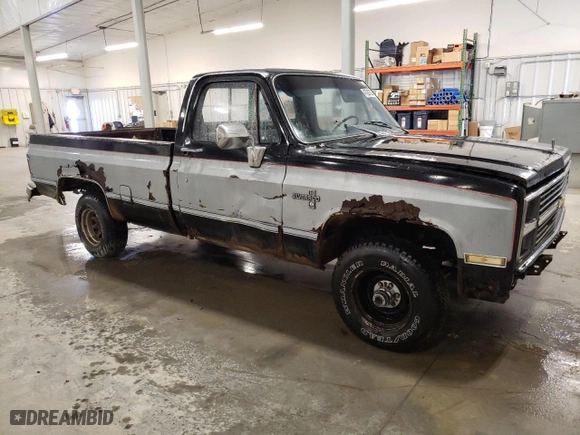 1983 Chevrolet C/K 1500 with VIN 1GCEK14H6DJ151799, listed as a Copart auction lot 47297525 with 6,086 mi miles and Salvage Title. Bid and sale history available at carsss.com. Image 4.