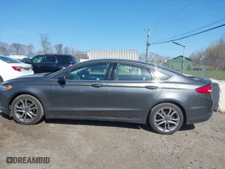 2017 Ford Fusion SE with VIN 3FA6P0HD8HR211638, listed as a IAAI auction lot 42029399 with 90,262 mi miles. Bid and sale history available at carsss.com. Image 14.