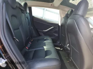 2020 Tesla Model 3 Standard Range Plus z VIN 5YJ3E1EA7LF606441, wystawiony jako Copart lot #53382915 z przebiegiem 56 113 mil mil oraz Szkoda całkowita • Salvage title. Historia ofert i sprzedaży dostępna na DreamBid. Obrazek 10.