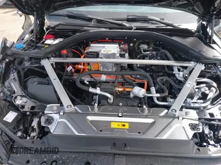 2025 BMW i4 xDrive40 z VIN WBY43HD03SFU60723, wystawiony jako IAAI lot #41934522 z przebiegiem 361 mil mil oraz . Historia ofert i sprzedaży dostępna na DreamBid. Obrazek 10.