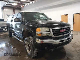 2007 GMC Sierra 2500HD SLE1 with VIN 1GTHK23D47F107597, listed as a IAAI auction lot 41579654 with 325,621 mi miles and . Bid and sale history available at DreamBid. Image 1.