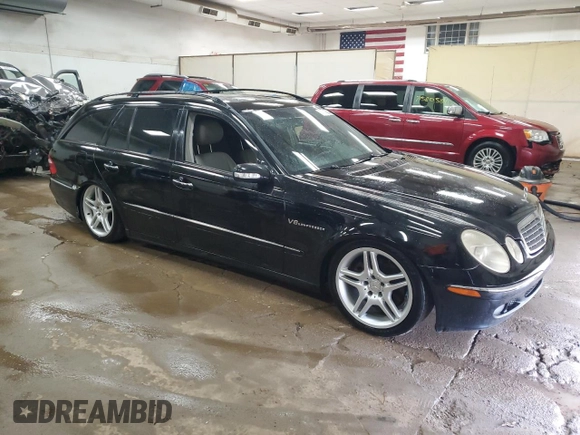 2006 Mercedes-Benz E 500 with VIN WDBUH83J86X187774, listed as a Copart auction lot 71743564 with 202,865 mi miles and Clean Title. Bid and sale history available at carsss.com. Image 4.