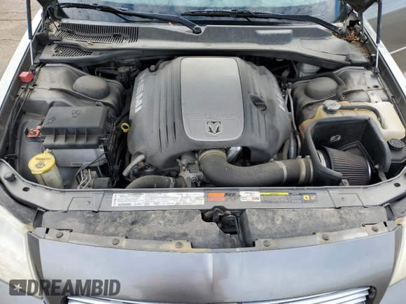 2005 Dodge Magnum RT z VIN 2D4GV58235H514773, wystawiony jako Copart lot #56228705 z przebiegiem 53 511 mil mil oraz Szkoda całkowita • Salvage title. Historia ofert i sprzedaży dostępna na DreamBid. Obrazek 11.