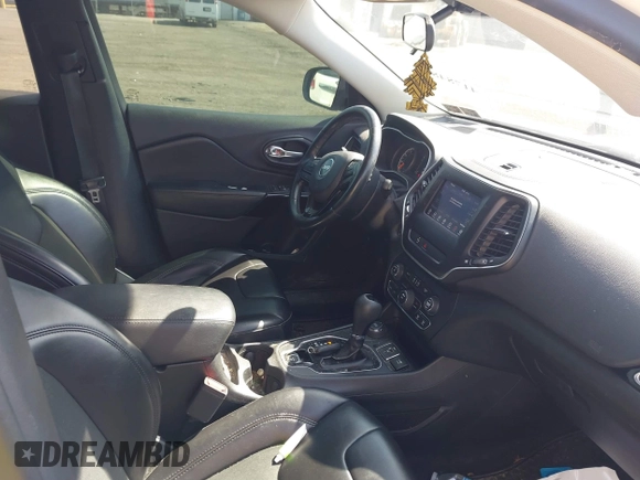 2019 Jeep Cherokee Latitude Plus with VIN 1C4PJMLBXKD472248, listed as a IAAI auction lot 41784836 with 71,643 mi miles and . Bid and sale history available at DreamBid. Image 5.
