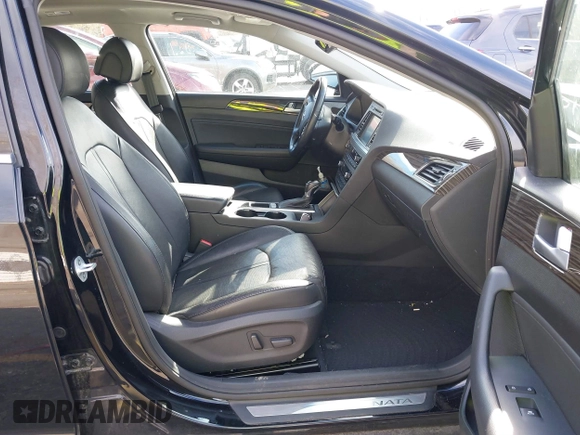 2015 Hyundai Sonata Limited with VIN 5NPE34AF4FH082978, listed as a IAAI auction lot 40717431 with 84,870 mi miles and . Bid and sale history available at carsss.com. Image 5.