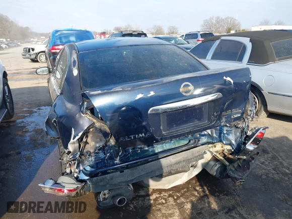 2005 Nissan Altima 3.5 SE with VIN 1N4BL11DX5C225173, listed as a IAAI auction lot 41491751 with 203,795 mi miles. Bid and sale history available at carsss.com. Image 6.