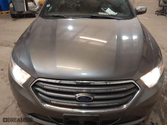 2013 Ford Taurus Limited with VIN 1FAHP2F8XDG103923, listed as a IAAI auction lot 41949654 with 196727 miles. Bid and sale history available at carsss.com. Image 6.