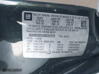 2013 Chevrolet Avalanche LS with VIN 3GNMCEE02DG321870, listed as a IAAI auction lot 41230404 with 114,216 mi miles. Bid and sale history available at carsss.com. Image 9.