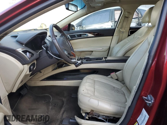 2013 Lincoln MKZ z VIN 3LN6L2G93DR823802, wystawiony jako Copart lot #56592525 z przebiegiem 176 574 mil mil oraz Szkoda całkowita • Salvage title. Historia ofert i sprzedaży dostępna na DreamBid. Obrazek 7.