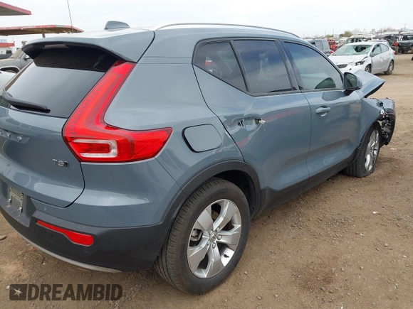 2021 Volvo XC40 Momentum with VIN YV4162UK3M2473571, listed as a IAAI auction lot 41718239 with 60,324 mi miles. Bid and sale history available at carsss.com. Image 4.