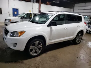 2011 Toyota RAV4 Sport с VIN JTMRF4DV4B5049422, выставлен на аукционе Copart как лот 61066045 с пробегом 182 096 миль миль и Чистый • Clean title. История ставок и продаж доступна на DreamBid. Изображение 1.