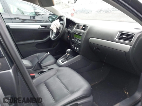 2013 Volkswagen Jetta Sedan SE with VIN 3VWDP7AJ3DM436807, listed as a IAAI auction lot 41846829 with 104,253 mi miles. Bid and sale history available at carsss.com. Image 5.