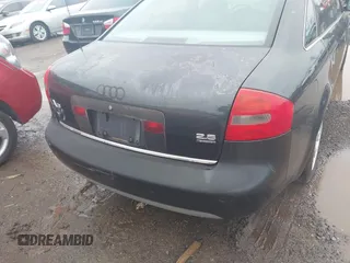 1998 Audi A6 with VIN WAUBA24BXWN149960, listed as a IAAI auction lot 41898746 with 230,268 mi miles. Bid and sale history available at carsss.com. Image 6.