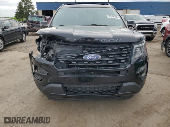 2017 Ford Explorer Sport z VIN 1FM5K8GT5HGB20714, wystawiony jako Copart lot #58345785 z przebiegiem 135 976 mil mil oraz Czysty tytuł • Clean title. Historia ofert i sprzedaży dostępna na DreamBid. Obrazek 5.