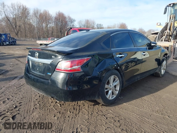 2014 Nissan Altima 2.5 with VIN 1N4AL3AP9EC127186, listed as a IAAI auction lot 41724544 with 115,879 mi miles. Bid and sale history available at carsss.com. Image 4.