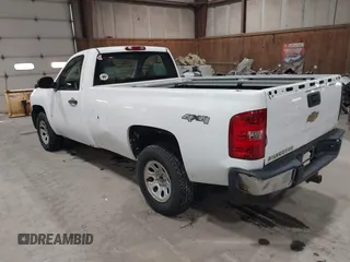 2008 Chevrolet Silverado 1500 Work Truck with VIN 1GCEK14C38Z242301, listed as a IAAI auction lot 41782709 with 42,525 mi miles. Bid and sale history available at carsss.com. Image 3.