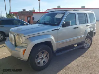 2009 Jeep Liberty Limited with VIN 1J8GN58KX9W527260, listed as a IAAI auction lot 41901644 with 154,010 mi miles. Bid and sale history available at carsss.com. Image 2.
