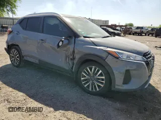 2022 Nissan Kicks SV with VIN 3N1CP5CVXNL482826, listed as a Copart auction lot 49037185 with 42,999 mi miles and Salvage Title. Bid and sale history available at carsss.com. Image 4.