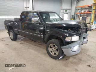 1997 Dodge 1500 with VIN 3B7HF13ZXVG796941, listed as a IAAI auction lot 41615602 with 125,905 mi miles. Bid and sale history available at carsss.com. Image 1.