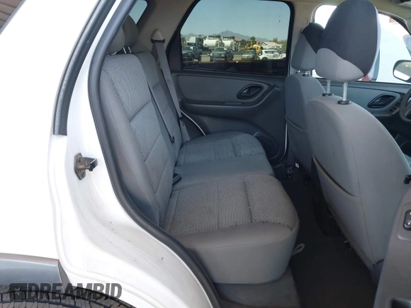 2005 Ford Escape XLT with VIN 1FMCU93145KB07103, listed as a IAAI auction lot 42571848 with 87,616 mi miles and . Bid and sale history available at DreamBid. Image 8.