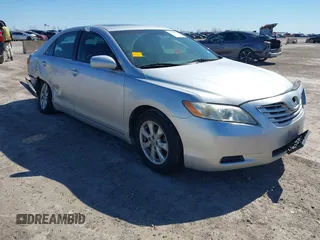 2008 Toyota Camry LE z VIN 4T1BE46K58U199993, wystawiony jako IAAI lot #41728536 z przebiegiem 204 380 mil mil oraz . Historia ofert i sprzedaży dostępna na DreamBid. Obrazek 1.