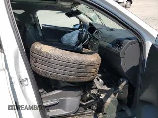 2022 Volkswagen Tiguan SE z VIN 3VV3B7AX0NM041925, wystawiony jako Copart lot #58415615 z przebiegiem 55 595 mil mil oraz Szkoda całkowita • Salvage title. Historia ofert i sprzedaży dostępna na DreamBid. Obrazek 7.