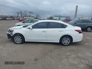 2018 Nissan Altima SR with VIN 1N4AL3AP3JC247169, listed as a IAAI auction lot 41735998 with 98,722 mi miles and . Bid and sale history available at carsss.com. Image 15.